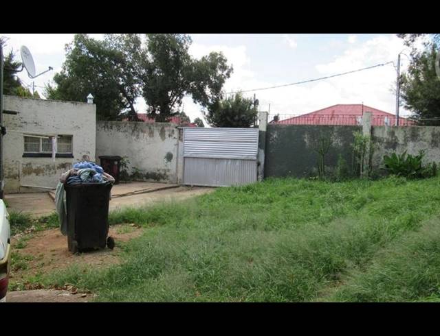 3 BEDROOM HOUSE FOR SALE IN TURF CLUB